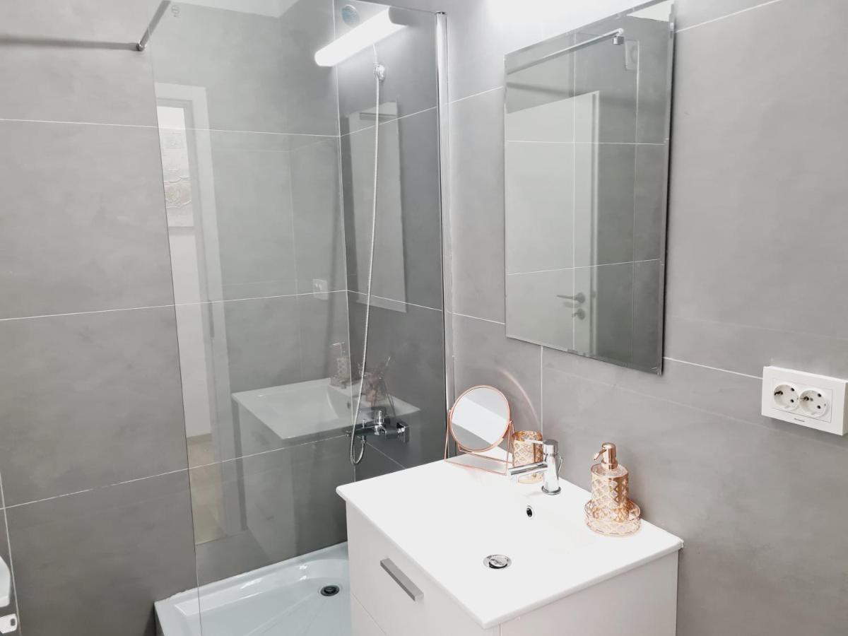 Lovely Ultracentral Apartment With Parking Клуж-Напока Екстериор снимка